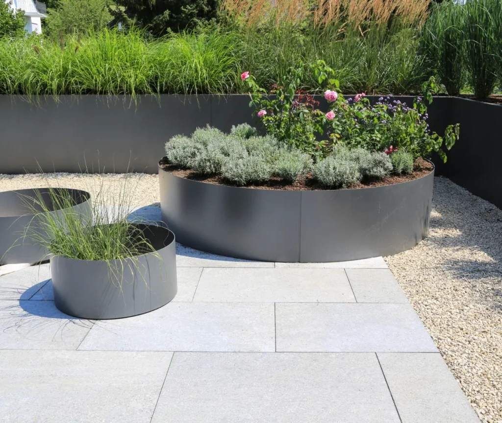 Terrassenbau mit Betonplatten Niederösterreich Degadere